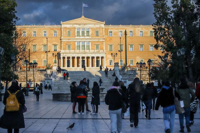 Στιγμιότυπα απο το κέντρο της Αθήνας. Πέμπτη 10 Μαρτίου 2022