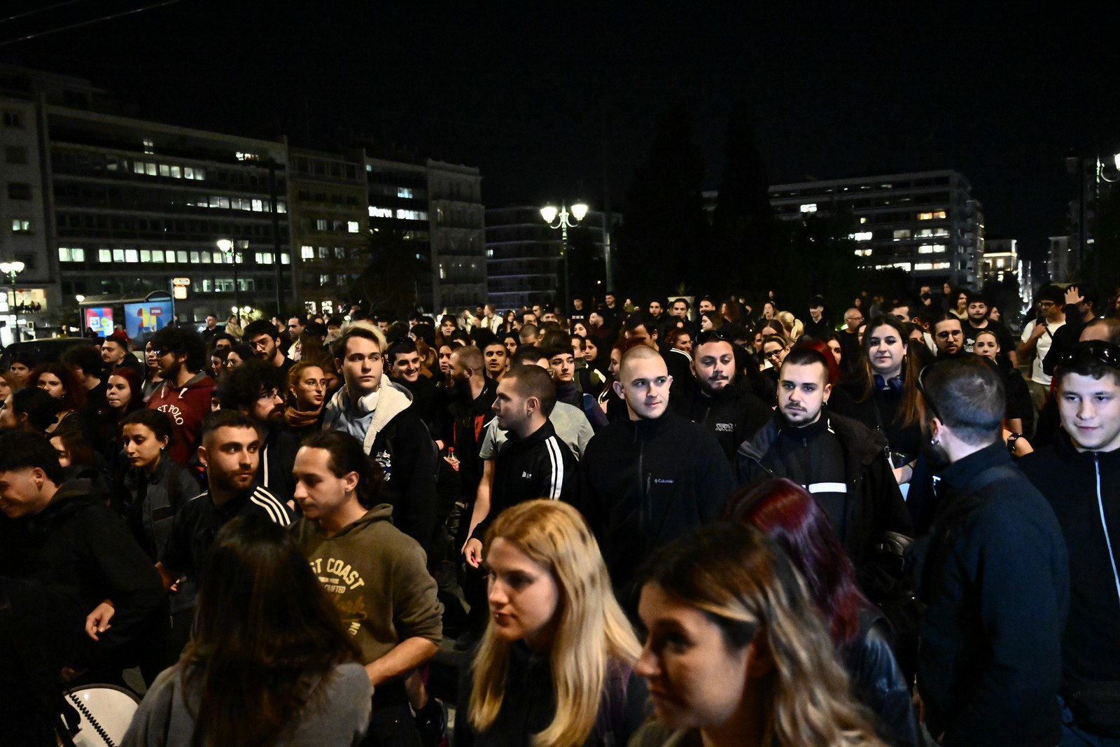 Συγκέντρωση διαμαρτυρίας έξω από την Βουλή από κόμματα και οργανώσεις της Αριστέρας με αφορμή την τελευταία μέρα της συζήτησης επί της πρότασης δυσπιστίας