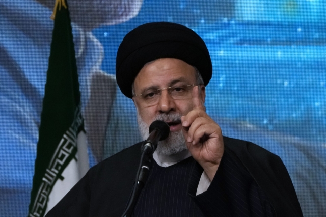 Νεκρός ο πρόεδρος του Ιράν, Ραΐσι, μετά τη συντριβή ελικοπτέρου
