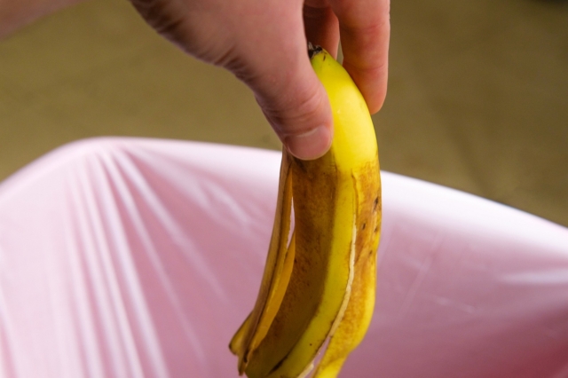 Γιατί δεν πρέπει να πετάς τη φλούδα της μπανάνας