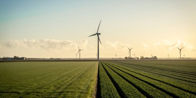 Επενδύοντας στην Πράσινη Ενέργεια: Ευκαιρίες και προκλήσεις