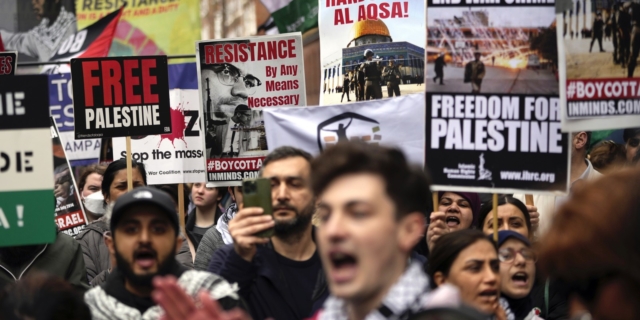 Βρετανία: Επεισόδια στο Λονδίνο στο περιθώριο διαδήλωσης υπέρ των Παλαιστινίων – 40 συλλήψεις