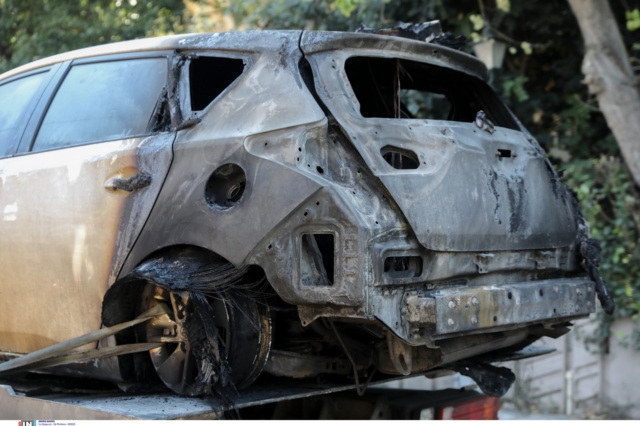 Ιωάννινα: Φωτιά σε ΙΧ – Πρόλαβε και διέφυγε ο οδηγός