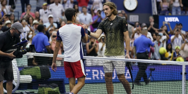 Τσιτσιπάς-Αλκαράθ: Απόψε ο μεγάλος αγώνας για την θέση στον ημιτελικό του Roland Garros