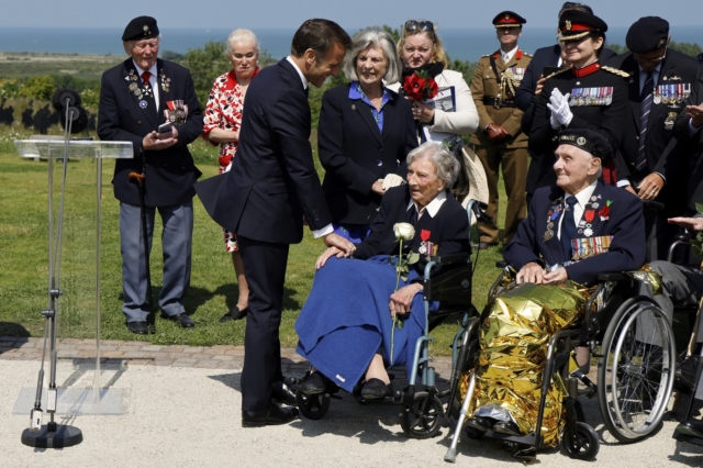 D-Day: Πέθανε 102χρονος βετεράνος όσο ταξίδευε για την 80η εκδήλωση