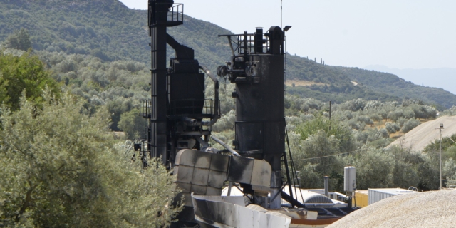Αγρίνιο: Η στιγμή της έκρηξης σε εργοτάξιο πίσσας – Ένας εργάτης νεκρός