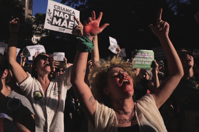 Διαδηλώσεις για το δικαίωμα στην άμβλωση στη Βραζιλία