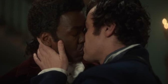 Ο Doctor Who γράφει ιστορία με το πρώτο φιλί μεταξύ ατόμων του ίδιου φύλου