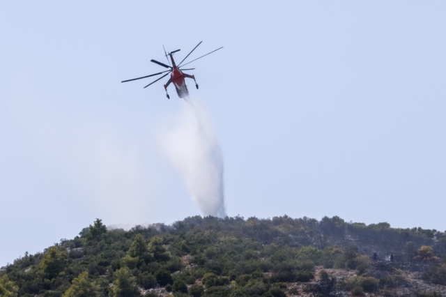 Σέρρες: Φωτιά στο όρος Κρούσια – Ισχυρές δυνάμεις στο σημείο