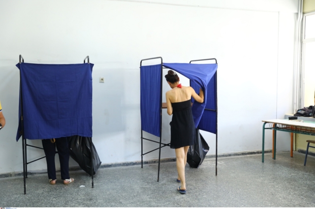 Στιγμιότυπο από την εκλογική διαδικασία για τις ευρωεκλογές,, Κυριακή 9 Ιουνίου 2024.
