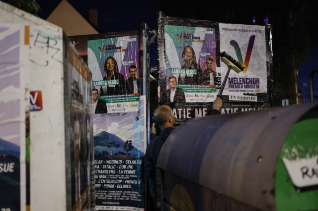 Αφίσες στη Γαλλία κατά τη διάρκεια προεκλογικής περιόδου (Αρχείου)