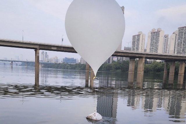 Αποστολή μπαλονιών με ακαθαρσίες από τη Βόρεια Κορέα στη Νότια