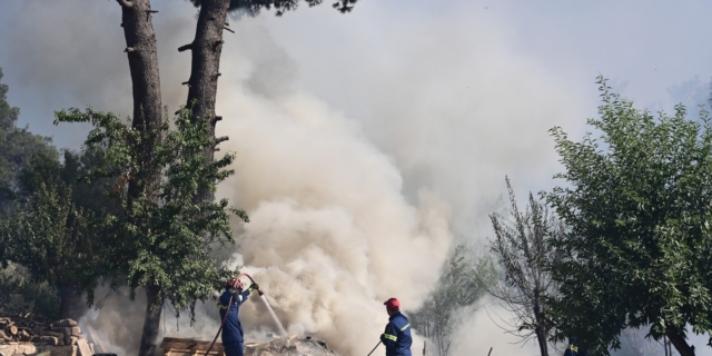 Πυρκαγιά στην Σταμάτα Αττικής