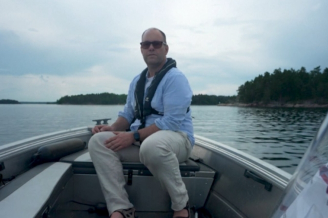 Ευρωεκλογές 2024: Ταξίδι με βάρκα για την ψήφο, κάνει ζευγάρι Σουηδών