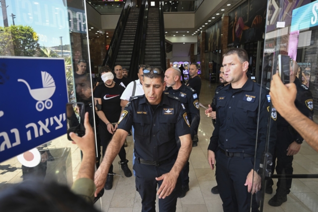 Ισραήλ: Ένας νεκρός από επίθεση με μαχαίρι σε εμπορικό κέντρο