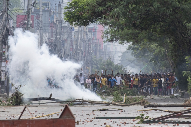 Βίαιες ταραχές στο Μπανγκλαντές