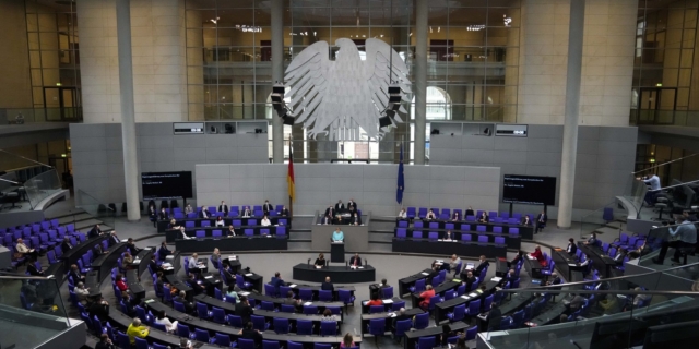 Γερμανία: Επίκαιρη συζήτηση στην Bundestag για την δολοφονία του Φίλιππου Τσάνη