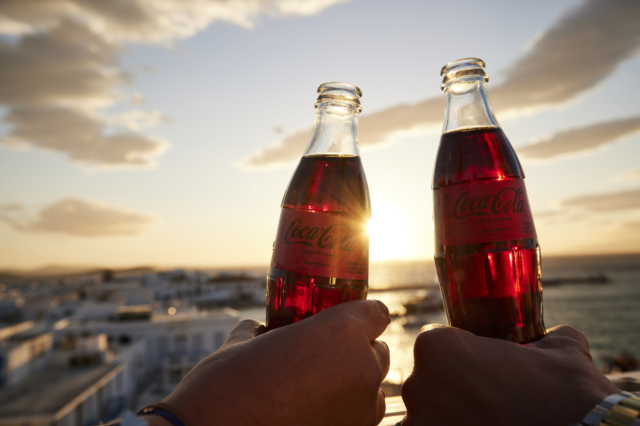 Πώς η Coca– Cola Τρία Έψιλον στηρίζει το περιβάλλον και την κοινωνία;