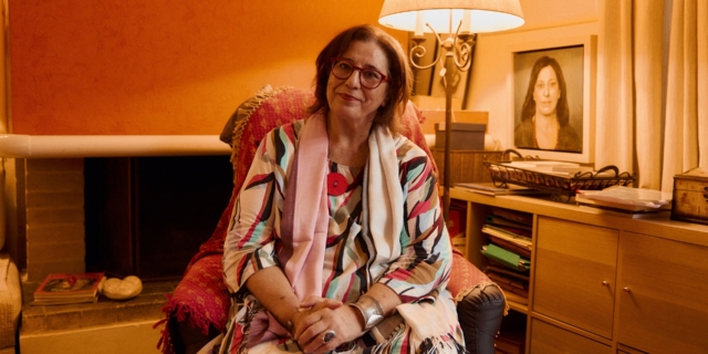 Φεμινίστρια, πολιτικός, ερμηνεύτρια: Οι τρεις ζωές της Μαρίας Φαραντούρη