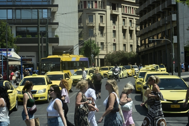 Απεργιακή συγκέντρωση οδηγών ταξί στην Αθήνα