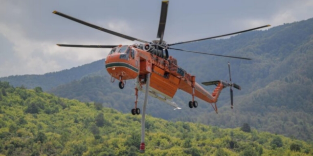 Σέρρες: Για τέταρτη μέρα καίει η φωτιά στο όρος Όρβηλος