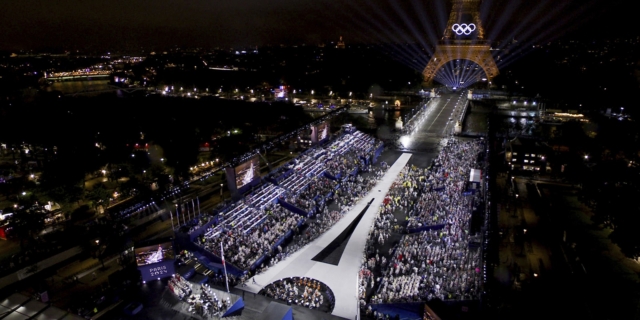 Ολυμπιακοί Αγώνες 2024: Καρέ καρέ η φαντασμαγορική τελετή έναρξης