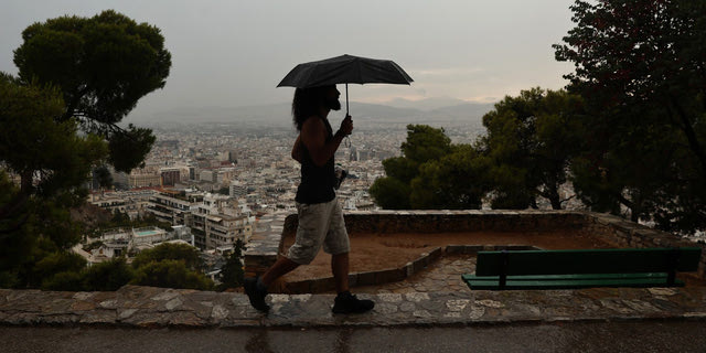 Ο καύσωνας δίνει τη θέση του σε καταιγίδες, χαλαζοπτώσεις και μπουρίνια