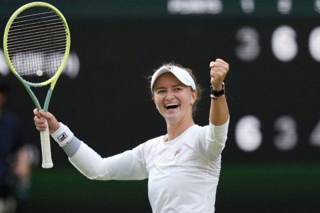 Wimbledon: Πού θα δείτε τον μεγάλο τελικό ανάμεσα σε Κρεϊτσίκοβα και Παολίνι