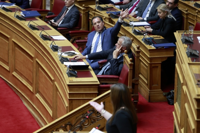 Αντιπαράθεση μεταξύ Γεωργιάδη και Κωνσταντοπούλου στη Βουλή