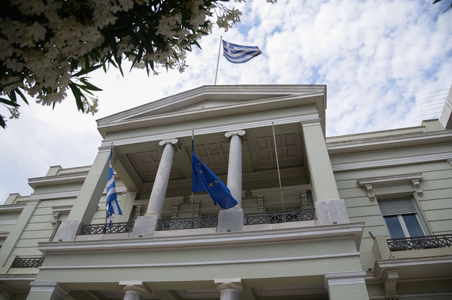 Πέθανε ο πρέσβης Αλέξανδρος Αλεξανδρής