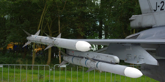 AMRAAM AIM-120