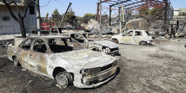 Η μόνη ερώτηση που πρέπει να γίνει για τη φωτιά στην Αττική