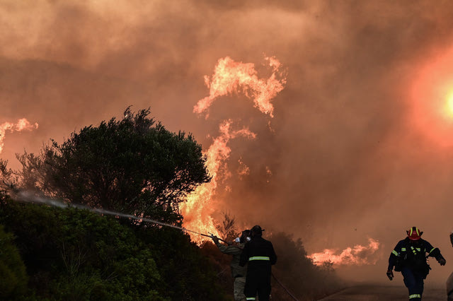 Φωτιές: Μπροστά μας οι πιο δύσκολες μέρες – Ο επικίνδυνος συνδυασμός