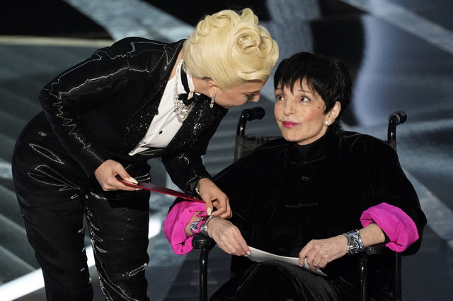 Η Liza Minnelli γράφει βιβλίο για τη ζωή της αφού τα ντοκιμαντέρ “δεν την κατάλαβαν”