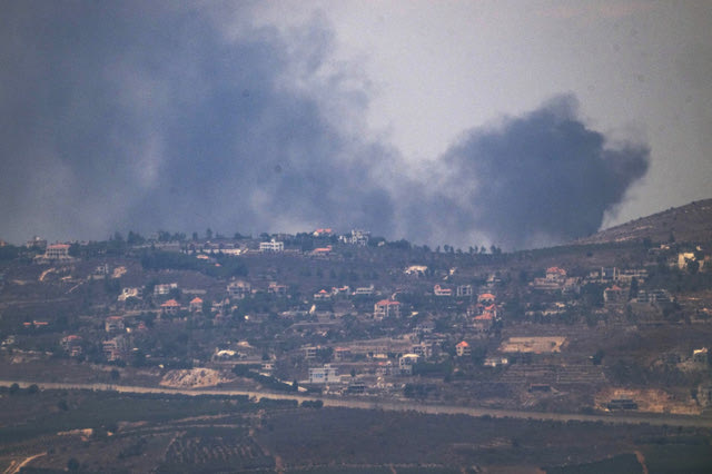 Καπνοί στα σύνορα Ισραήλ-Λιβάνου