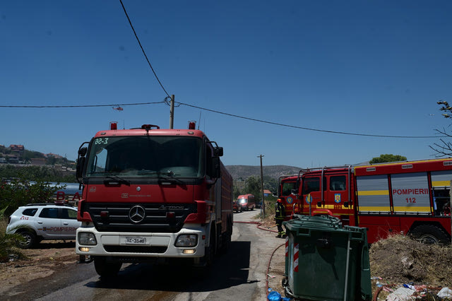 Πυροσβεστικό όχημα στην Εύβοια