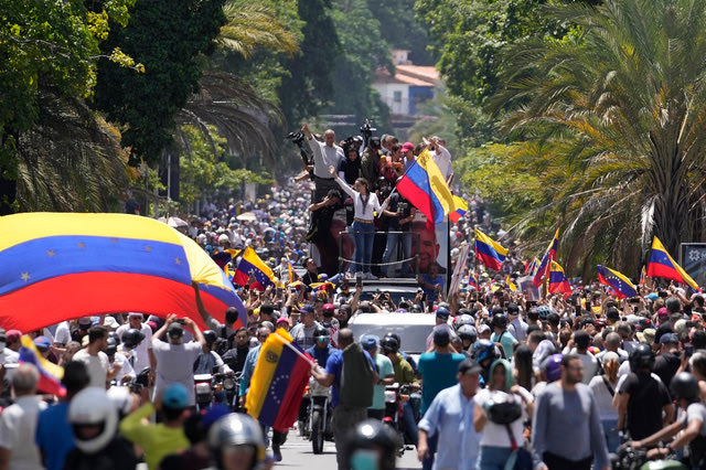 Βενεζουέλα: Μεγάλη διαδήλωση της αντιπολίτευσης κατά του Μαδούρο
