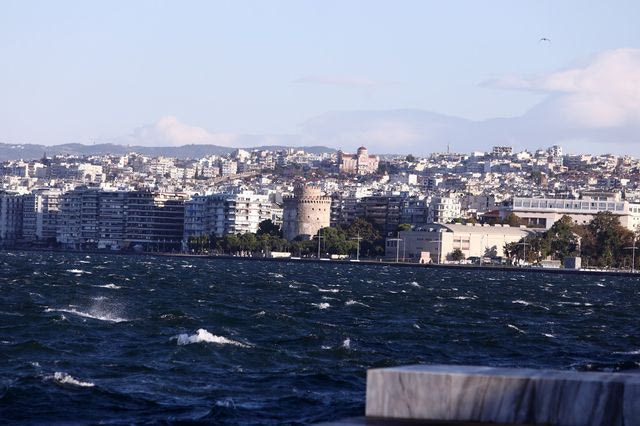 Θυελλώδεις άνεμοι στη Θεσσαλονίκη