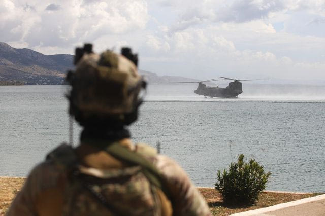 Το “ειδικό ενδιαφέρον” του Μαξίμου για τους ενστόλους και οι αντιδράσεις