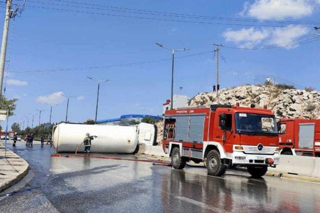 Ανατροπή βυτιοφόρου με υγραέριο στο Σχιστό