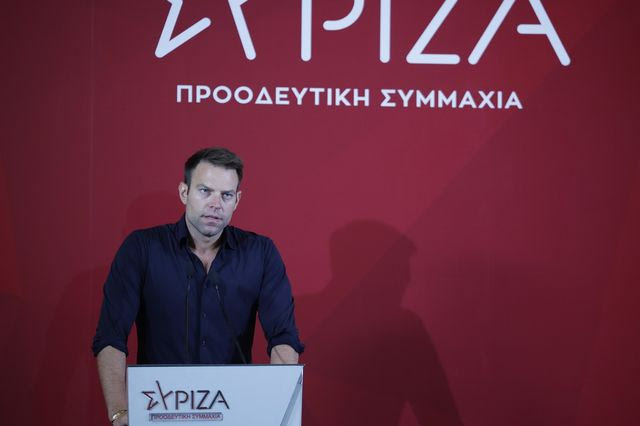 Ο Κασσελάκης έβγαλε τη μάσκα του Δημοκράτη και μίλησε για “κουκούλες”