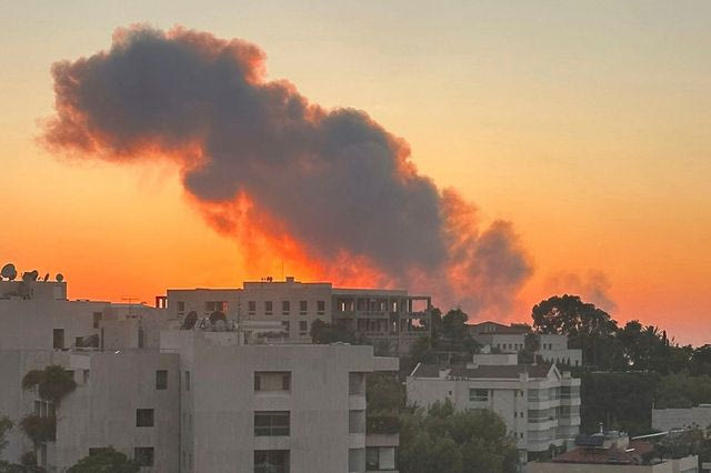 Επικίνδυνη κλιμάκωση στον Λίβανο: “Πάρτε την επόμενη πτήση και φύγετε” καλούν οι Βρετανοί