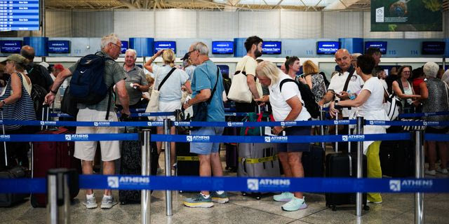 Πάσχει η Ελλάδα από υπερτουρισμό;