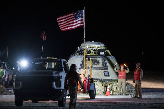 Το Starliner της Boeing επέστρεψε στη Γη