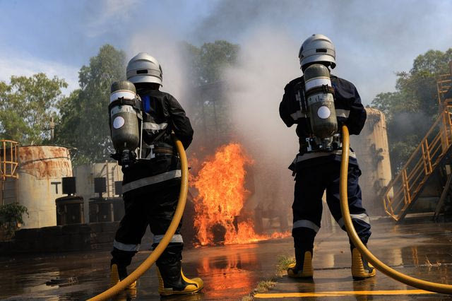 Επιχείρηση πυροσβεστικών δυνάμεων (αρχείου)