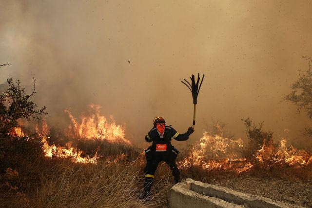 Φωτιά στα Σοφιανά Κορινθίας