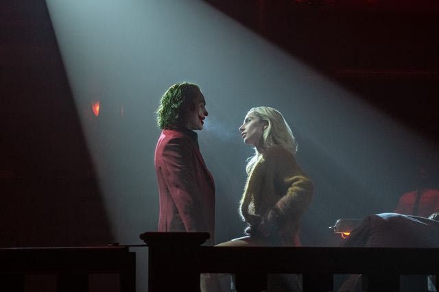 H Lady Gaga και ο Joaquin Phoenix στην ταινία Joker: Folie à Deux