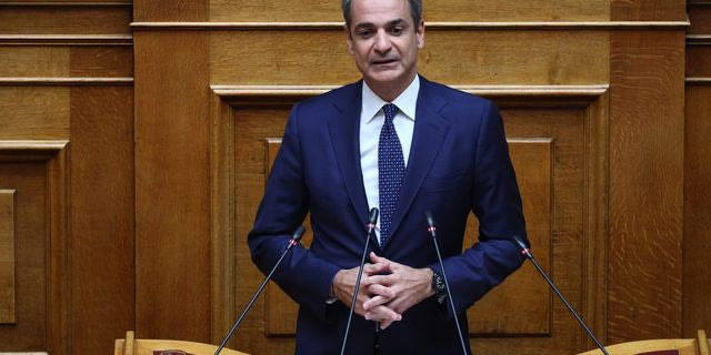 Μητσοτάκης σε Ανδρουλάκη: Η κλιματική κρίση δεν έχει χρώμα και κόμμα