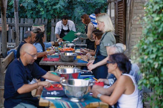 Μια μοναδική βιωματική «Εμπειρία Χρυσελιά» στο «Κέντρο της Γης»