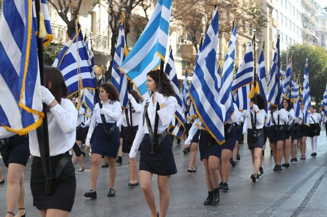 Θεσσαλονίκη: Οι μαθητές τίμησαν την επέτειο της 28ης Οκτωβρίου